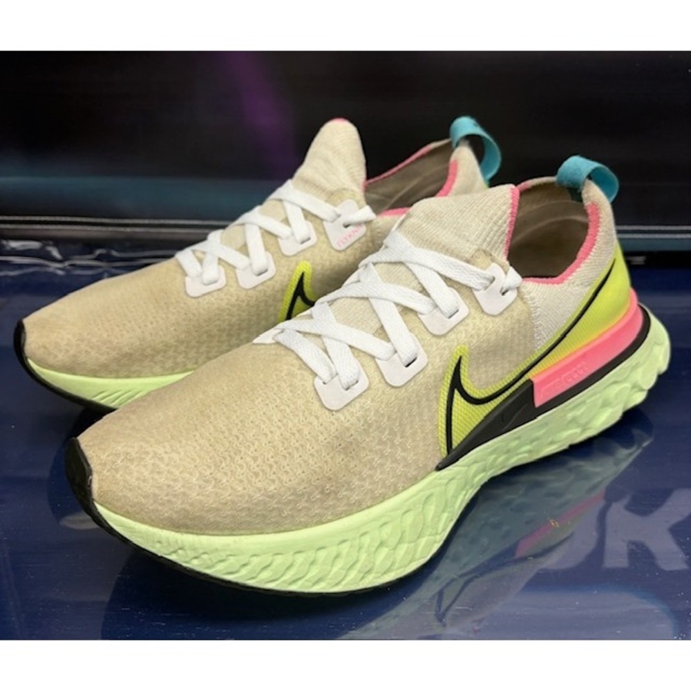 Nike React Infinity Run Flyknit (2020) CZ7993-100 Womens sneakers size 11.5